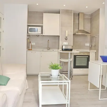 Madrid Apartment *